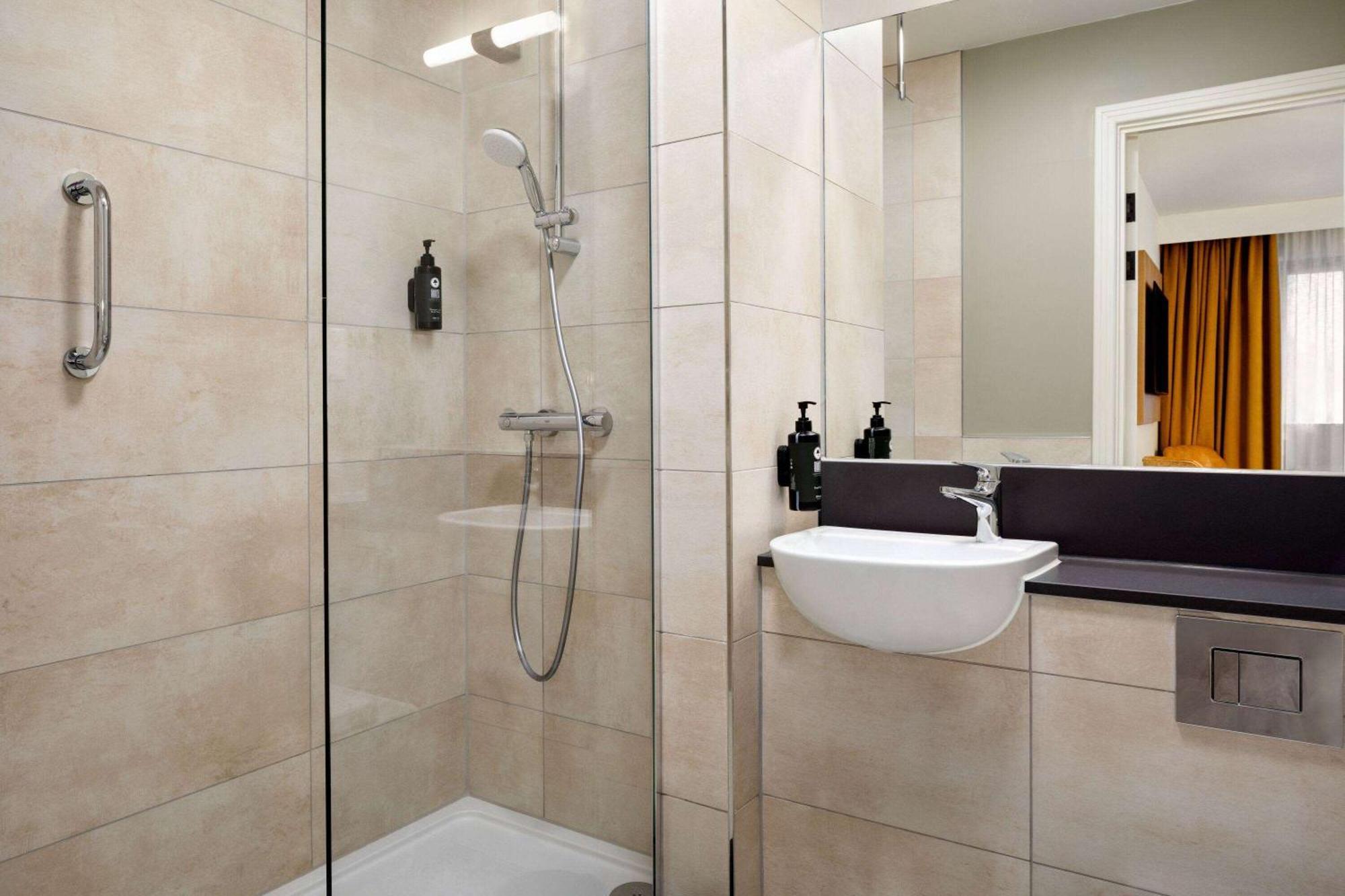 מלון Super 8 By Wyndham דורהם מראה חיצוני תמונה