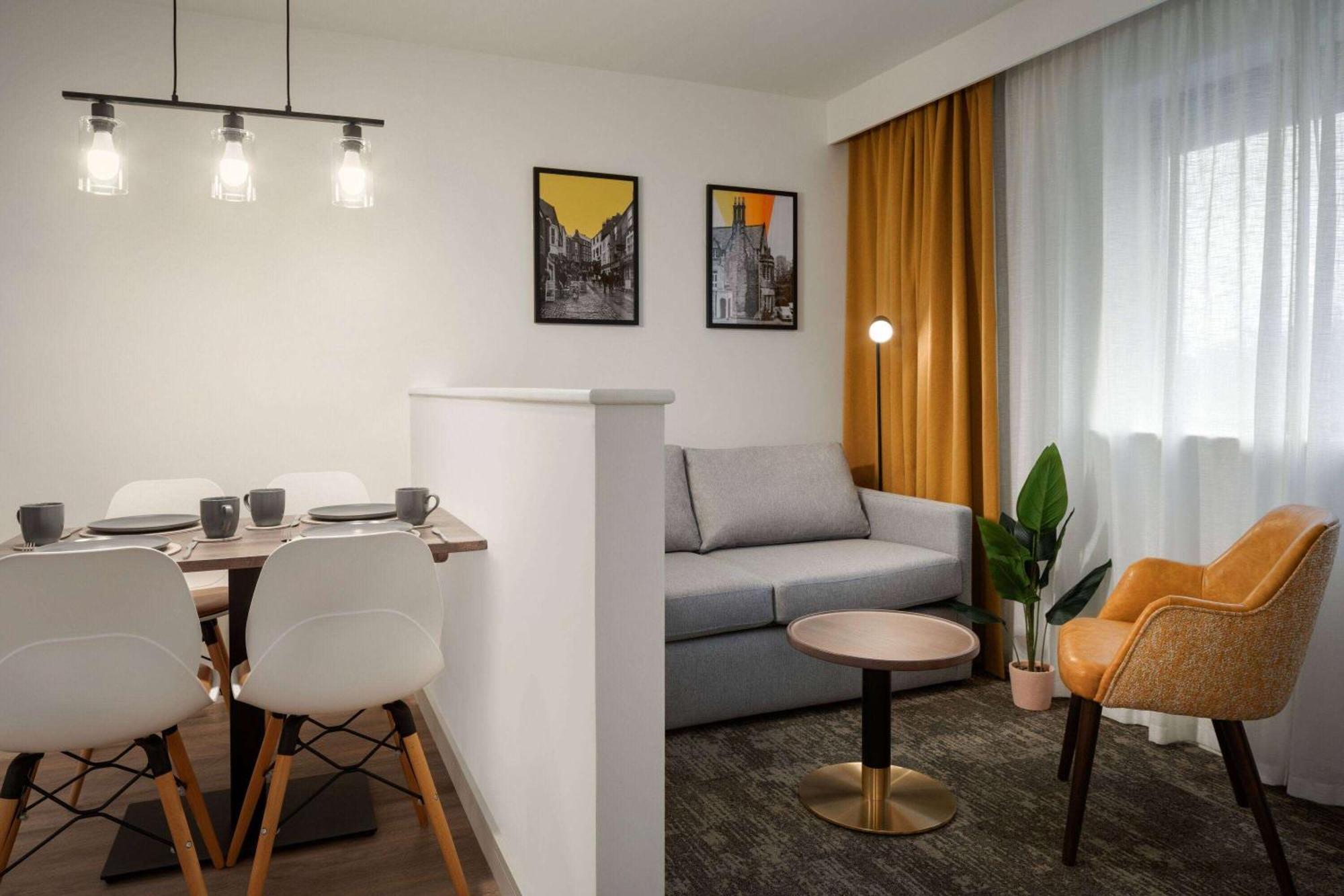 מלון Super 8 By Wyndham דורהם מראה חיצוני תמונה