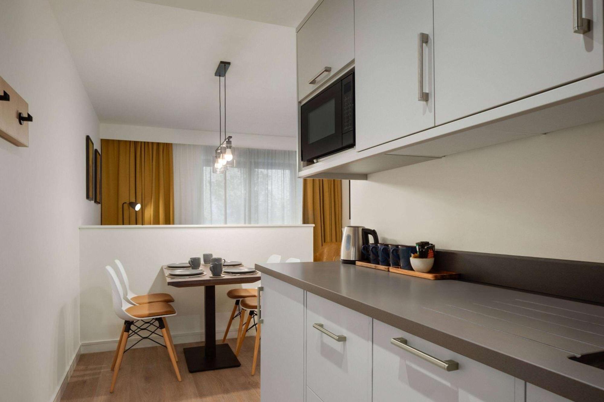 מלון Super 8 By Wyndham דורהם מראה חיצוני תמונה